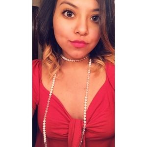 Meet your Posher, Crystal